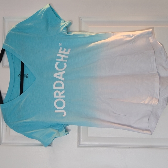 Woman's tshirt - Picture 1 of 2